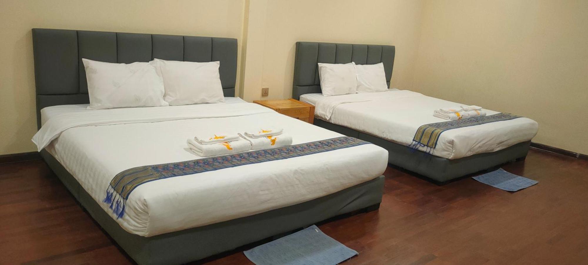 Yula Hotel Thatluang Wientian Pokój zdjęcie