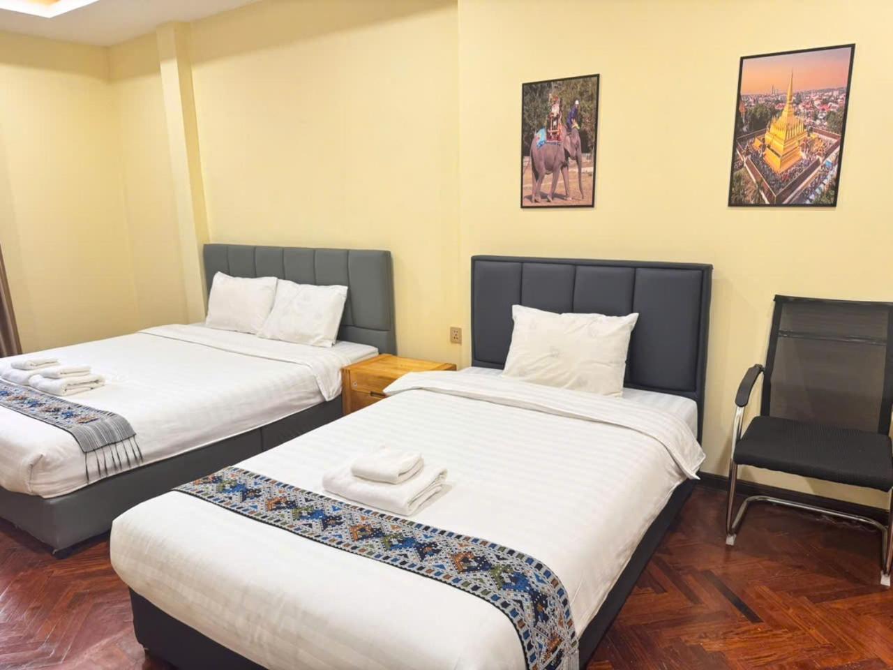 Yula Hotel Thatluang Wientian Zewnętrze zdjęcie
