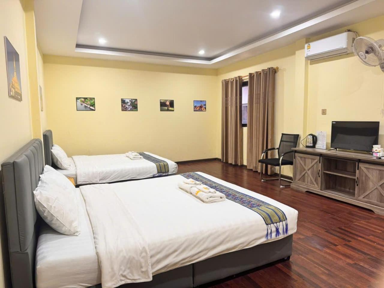 Yula Hotel Thatluang Wientian Zewnętrze zdjęcie